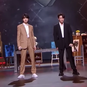 殴美在线一区二区
